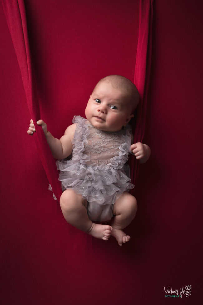 Reportajes de fotografía de recién nacido en valladolid newborn