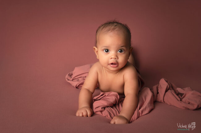 Reportajes fotográficos infantiles de bebés y niños en valladolid